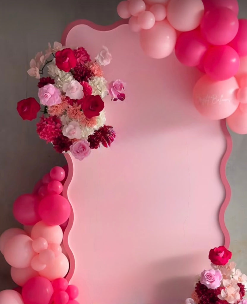 Wavy Board with flowers and small Garland (personalized Color option)